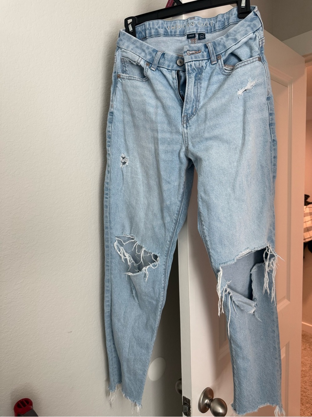 American Eagle Outfitters Light Wash Distressed Boyfriend Jeans